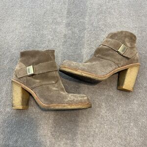 UGG Boots Womens Size 8.5 Brown Suede Sheepskin Lined Ankle Block Heel 3212